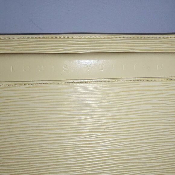 Louis Vuitton Epi Leather Saint Tropez EUC - Picture 2 of 10